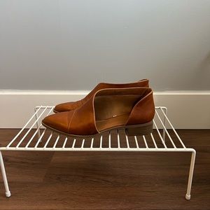 Universal Thread booties